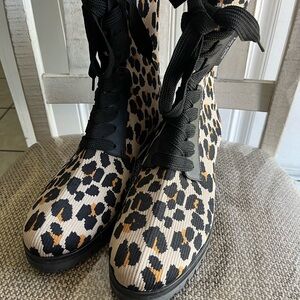 Kate spade meringue leopard boots